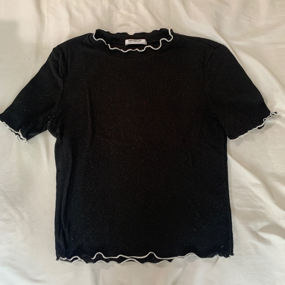 Cute little Zara crop top